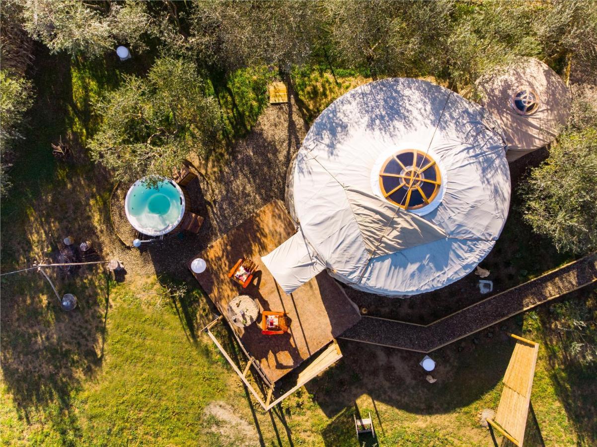 2 Cuori E 1 Yurta Glamping In Tuscany - Adults Only Asciano Exterior foto