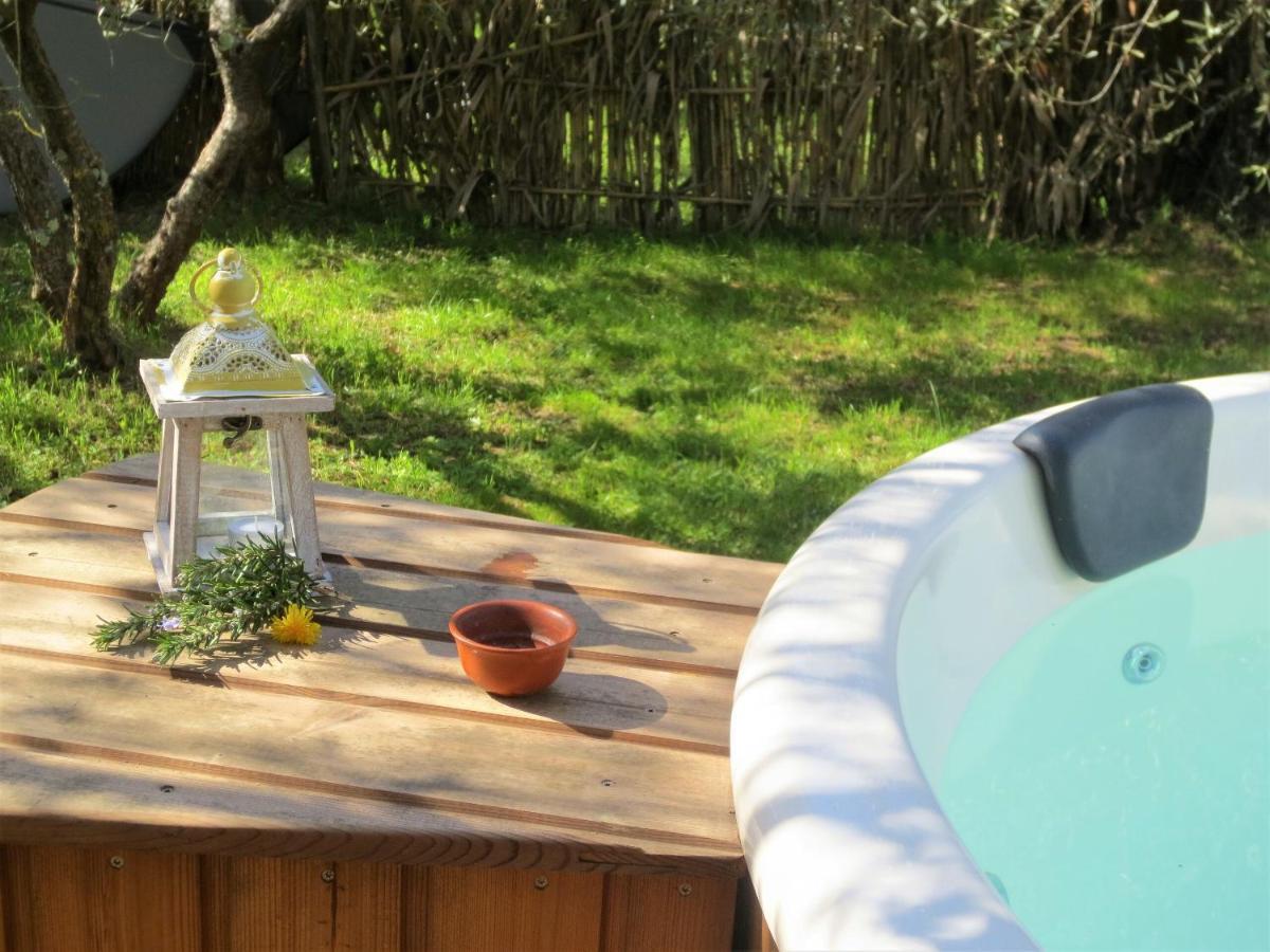 2 Cuori E 1 Yurta Glamping In Tuscany - Adults Only Asciano Exterior foto